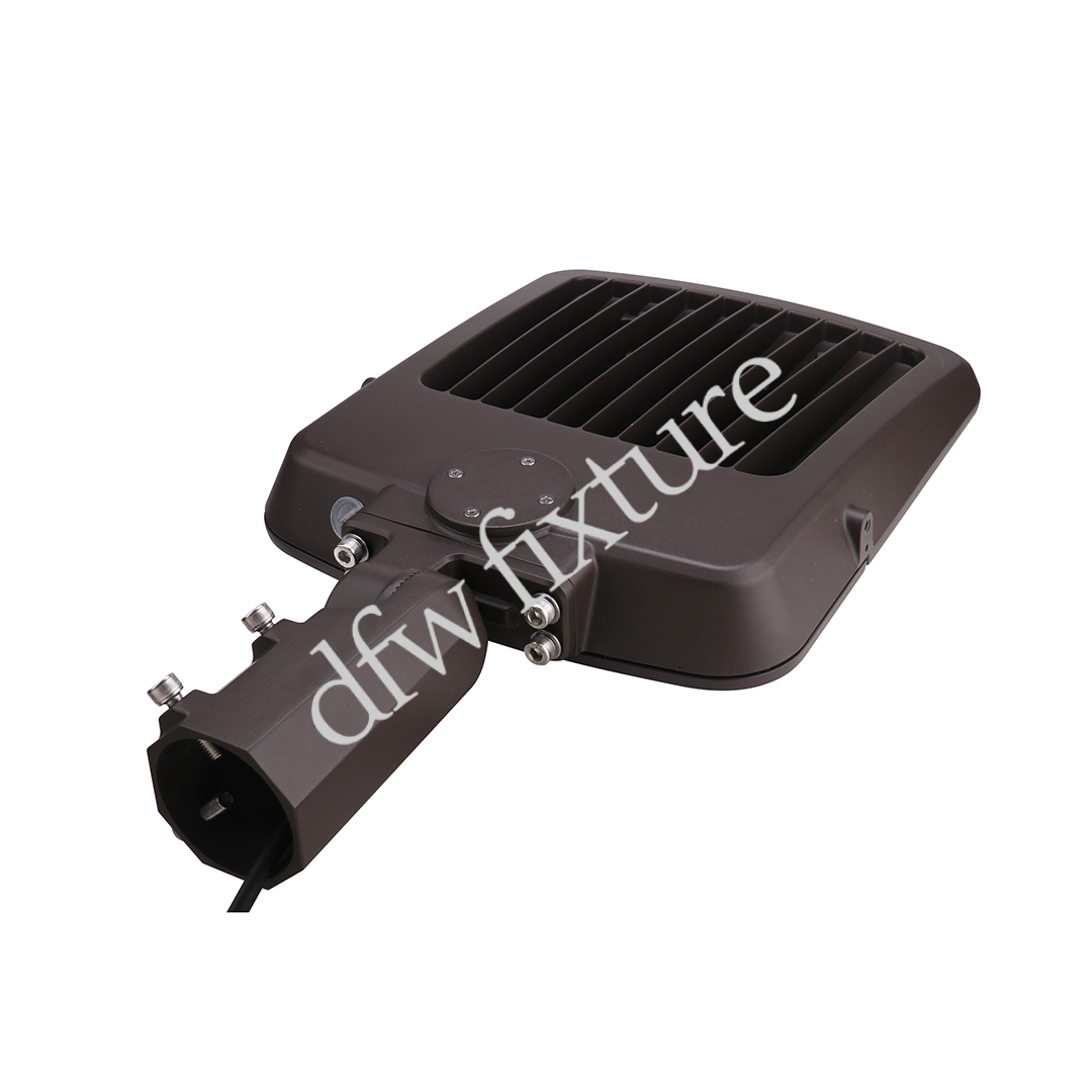 POLE LIGHT - 150W - Image 5